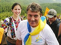 Ющенко прихватит с собой на Говерлу двух дочерей и Зинченко