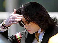 Cуд выдаст Майклу Джексону вещественные доказательства