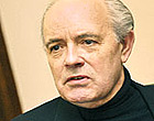 Крючков: Литвин мог бы претендовать на роль "третьей силы", но его всеми силами заманивают в коалицию.
