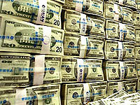 Сотрудников ФНС и Центробанка обвиняют в получении взятки в $1 млн.