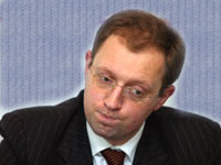 Яценюк: Задержка с принятием законов по ВТО вредит Украине