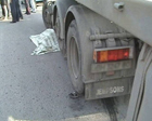 В Одессе грузовик раздавил школьника вместе с мопедом. Виновницей ДТП стала девушка. Фото