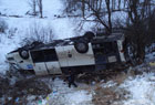 В Крыму автобус упал с обрыва. Фото с места событий