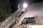 В Германии «Шкода», пролетев в воздухе 35 метров, врезалась в крышу церкви. Фото