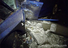 Киевлянин сбил железобетонный столб, который раздавил пассажирку. Фото