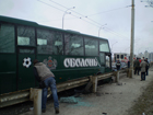 В Киеве легковушка и автобус ФК «Оболонь» столкнулись лоб в лоб. В аварии есть пострадавшие. Фото