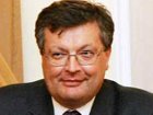 На должность Министра иностранных дел Ющенко может предложить Грищенко. Но Рада все равно выберет Тарасюка