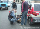 Легковушка на переходе жестоко помяла киевлянку. Фото