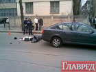 В Киеве легковушка сбила женщину. Смерть – мгновенная. Фото