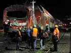 В столице пассажирский поезд на большой врезался в товарняк. Много жертв