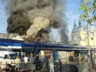 Грандиозный пожар во Львове. Горит один из крупнейших рынков. Фото