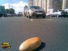 Киевлянин прокатил случайно на капоте женщину. Та еще 20 минут не могла отойти от происшествия. Фото