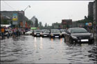 Киев в прямом смысле слова затопило. Автомобили не ездили, а плавали. Фото