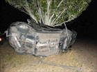 Смертельное ДТП на Херсонщине. Удар был такой силы, что машина обмотала собой дерево. Фото