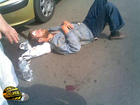 Разгневанный киевлянин избил пьяного пешехода, который чудом не попал под колеса его машины. Фото