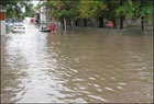 Евпатория постепенно превращается в Венецию. Уже затоплены 7 улиц. Фото