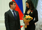 Луи де Фюнес и Джим Керри меркнут рядом с Медведевым. Фото