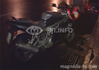 Гонять по Киеву в непогоду на мотоцикле да еще и ночью может только самоубийца. Фото
