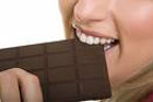 Ежедневное употребление горького шоколада замедляет старение