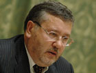 Гриценко: Все чиновники-взяточники могут считать Януковича своим крестным отцом