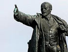 На западной Украине громят памятники Ленину