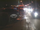 В Киеве подрезанный таксистом «кореец» разбился об отбойник. Фото