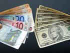 Доллар и евро начали стремительно падать на межбанке