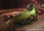Киев. «Шкоду» занесло на скользкой дороге и… пострадала женщина и ее машина. Фото