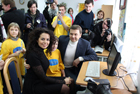 «УКРНЕТ» вместе с Потапом и Настей подарили компьютеры детям-сиротам. Фото