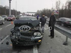 Тройное ДТП под Киевом. Машины решили поиграть в паровозик. Фото