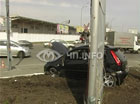 Киев. Водитель «Форда» вынес головой лобовое стекло. Все из-за неизвестного лихача. Фото