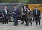 Вот за что мы его любим. Янукович в который раз облажалася во Львове. Фото