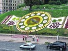 Киев. После недолгой реконструкции самые большие в мире цветочные часы опять заработали. Фото