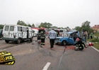 Тернопольщина. Спасатели разрезали «копейку» после неудачного столкновения с микроавтобусом. Фото