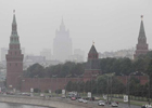 Дым выедает бедным москвичам глаза. Фото
