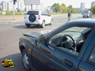 В Киеве «осторожно» столкнулись два «Жигуля». Один из них аккуратно перевернулся на крышу. Фото