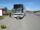 На Николаевщине суровые парни на мопеде попытались протаранить автобус. Фото