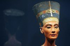 На лице Нефертити ученые нашли следы пластической операции