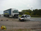 На Черниговской трассе погибли гаишники, напоровшись на грузовик. Фото