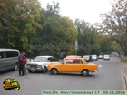 Киевлянин на «ВАЗе» вылетел со двора так быстро, что не заметил другую машину. Фото