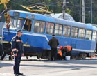 В Одессе трамвай	 сошел с рельсов и влетел прямо в маршрутку. Фото
