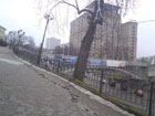 Октябрьский дворец сползает на Майдан. Фото