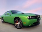 Новый ультрасовременный Dodge... мало чем отличается от старого. Фото