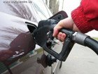 Киевские АЗС чхать хотели на всякие указы и подняли цены на бензин