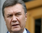 Януковичу придется подумать о Конституции. Яценюк ждет
