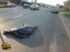 В Киеве мотоциклист на большой скорости врезался в ГАЗель. Гонщик погиб на месте. Фото