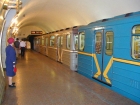 Кассиры киевского метро не хотят работать по ночам. Запасайтесь жетонами