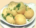 Азаров подсчитал, сколько картофелин съедает каждый украинец
