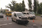 В Киеве водитель «немца», отвлекшись, отфутболил «Таврию» на 30 метров. Фото