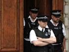 Лондонская полиция ищет стукачей для сотрудничества